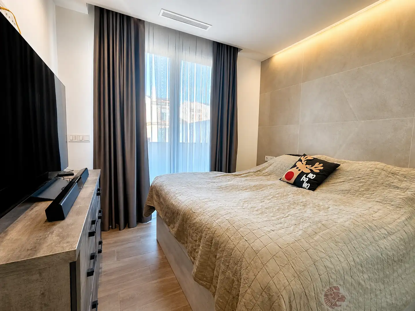 Dormitori de Casa o xalet en venda en El Campello amb Aire condicionat, Terrassa i Traster