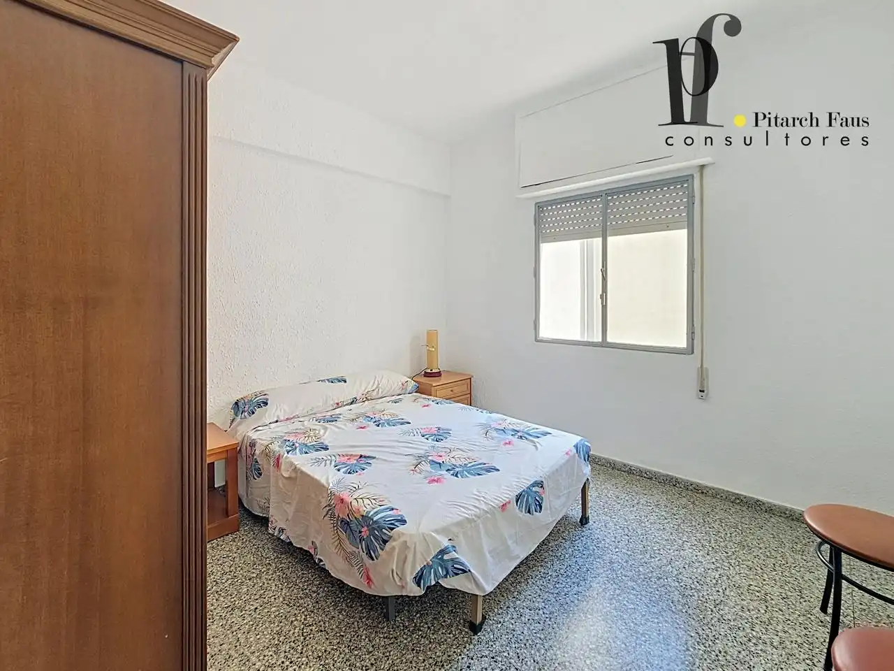 Dormitori de Pis en venda en La Pobla de Vallbona amb Balcó