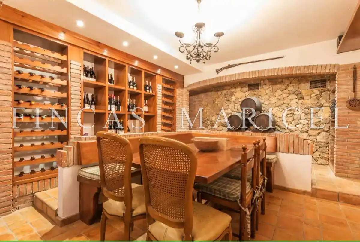 Casa o xalet en venda a Pintor Roig i soler, Can Girona - Terramar - Vinyet