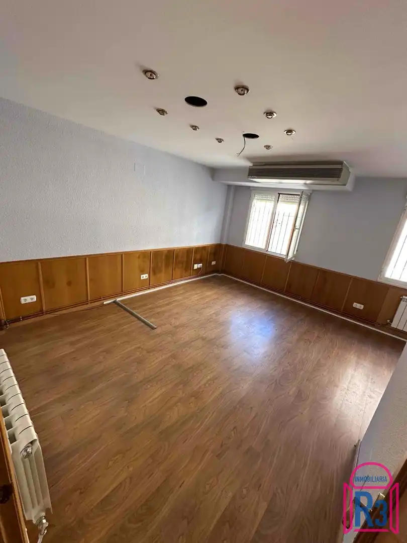Commercial properties for sale in Libertad, Villaquilambre