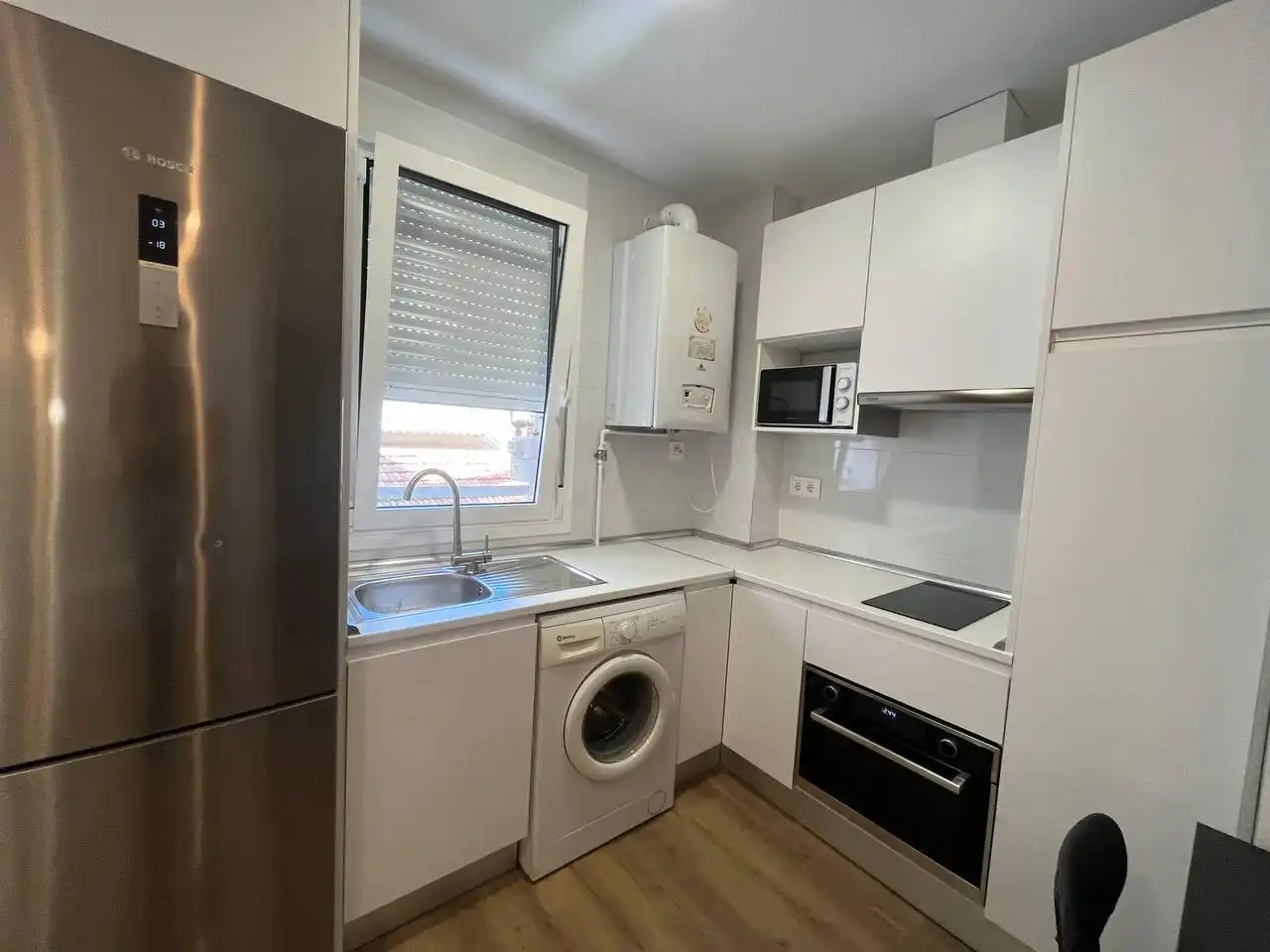 Kitchen of Flat for rent in Madrid