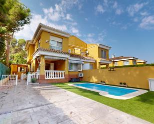 Vista exterior de Casa o xalet en venda en Torrent amb Aire condicionat, Calefacció i Terrassa