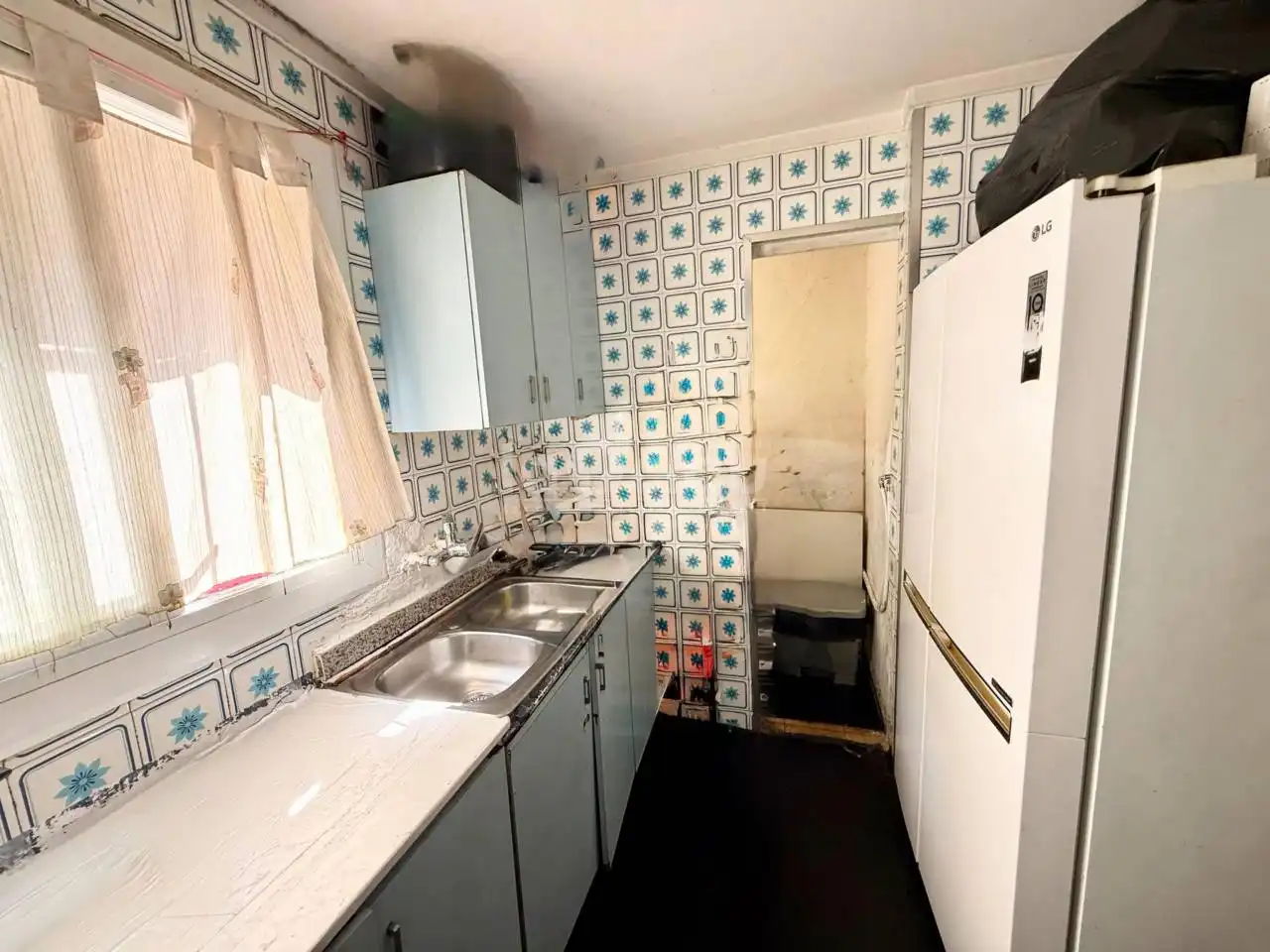 Kitchen of Flat for sale in Vic