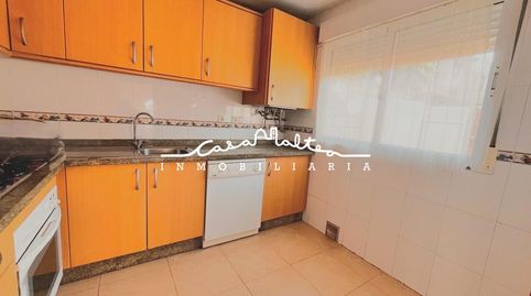 Foto 3 de Casa adosada en venta en Casco urbano, Polop