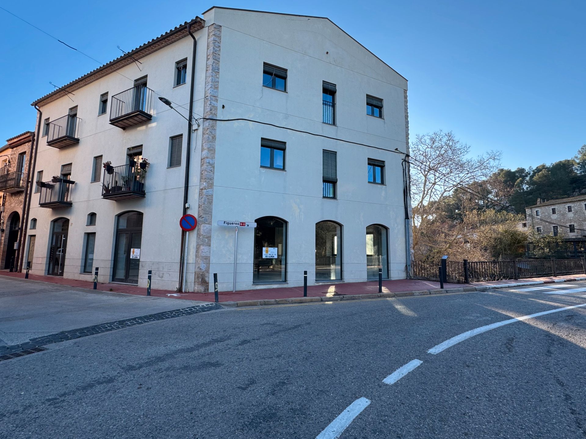 Vista exterior de Local de lloguer en Pont de Molins