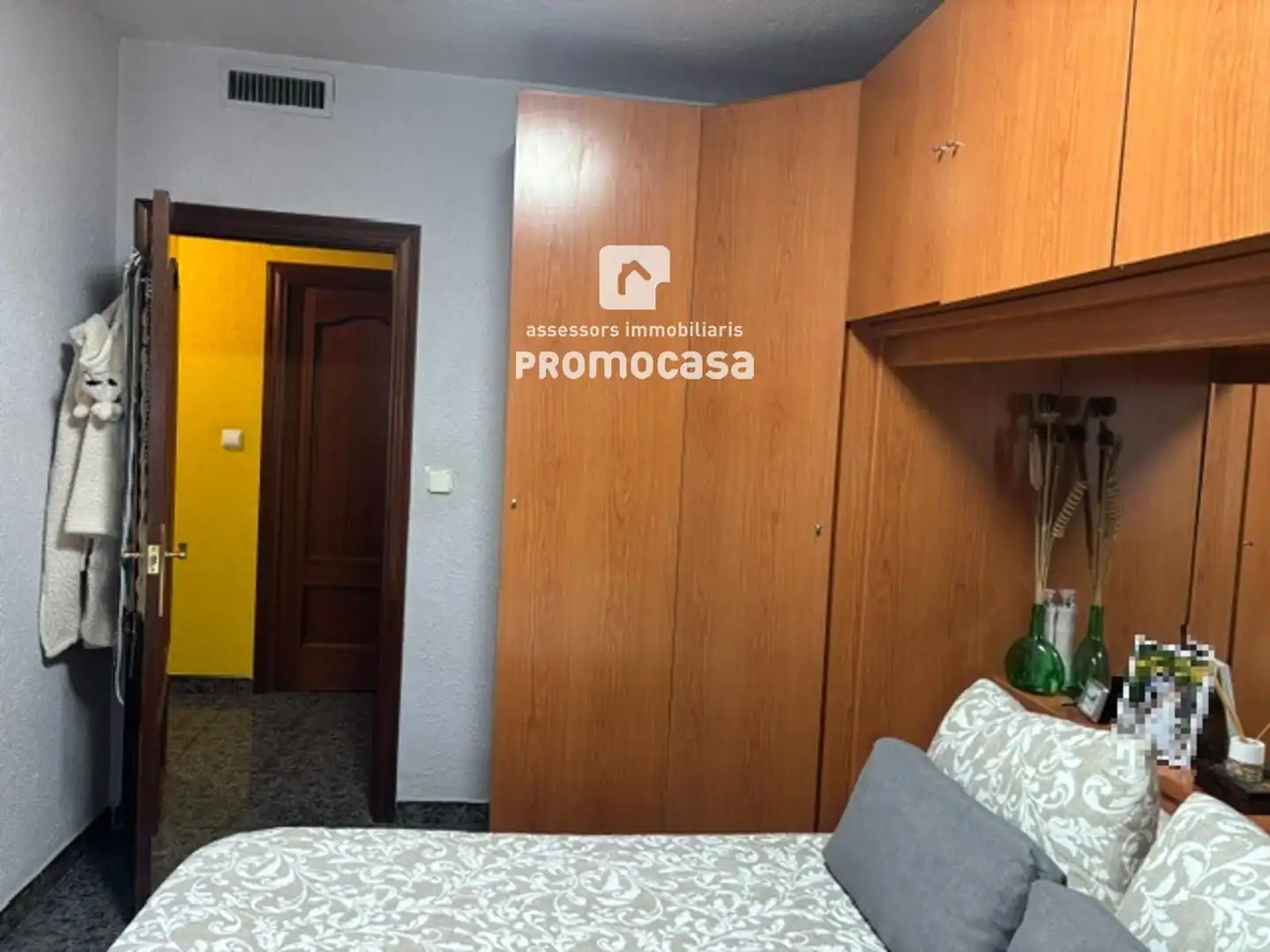 Habitación de Piso en venta en Badia del Vallès con Aire acondicionado, Terraza y Balcón