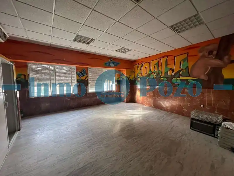 Local comercial en venda a Almendralejo, imagen 2