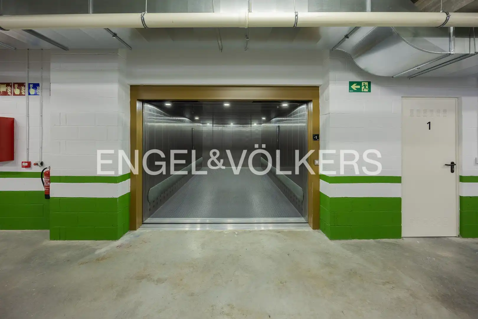 Parking of Flat for sale in Abando - Albia