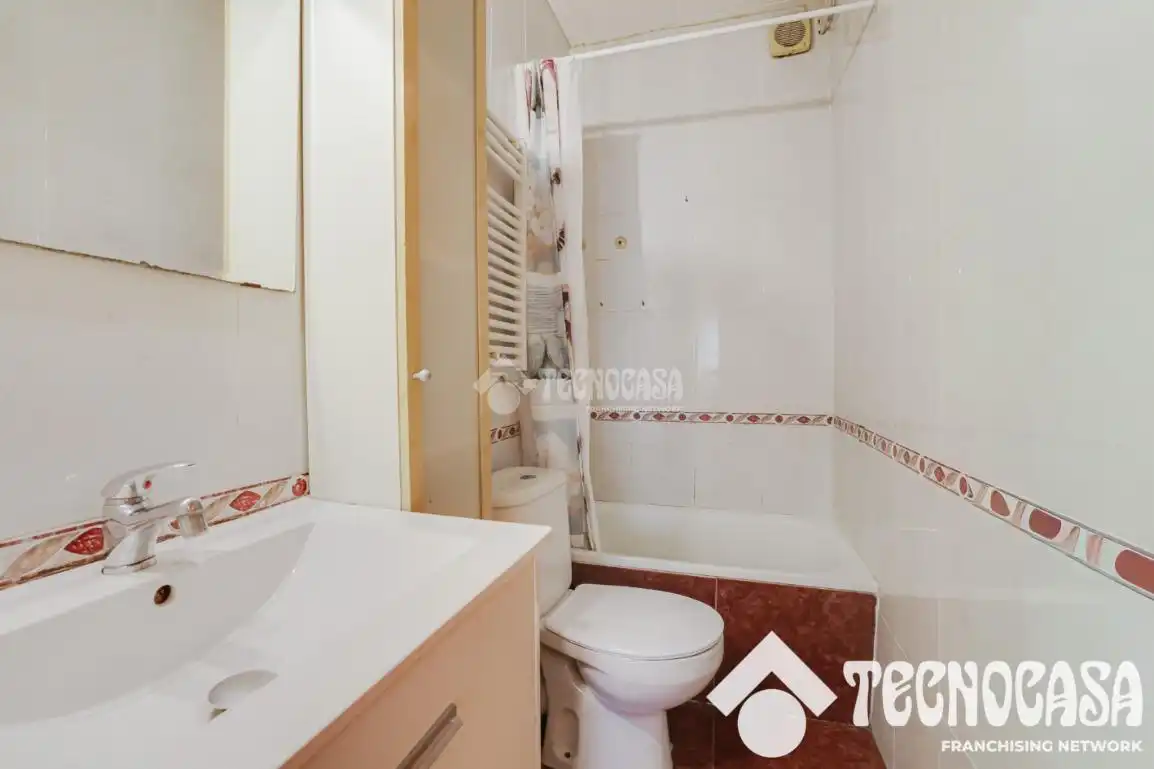 Baño de Piso en venta en Barcelona con Aire acondicionado y Calefacción