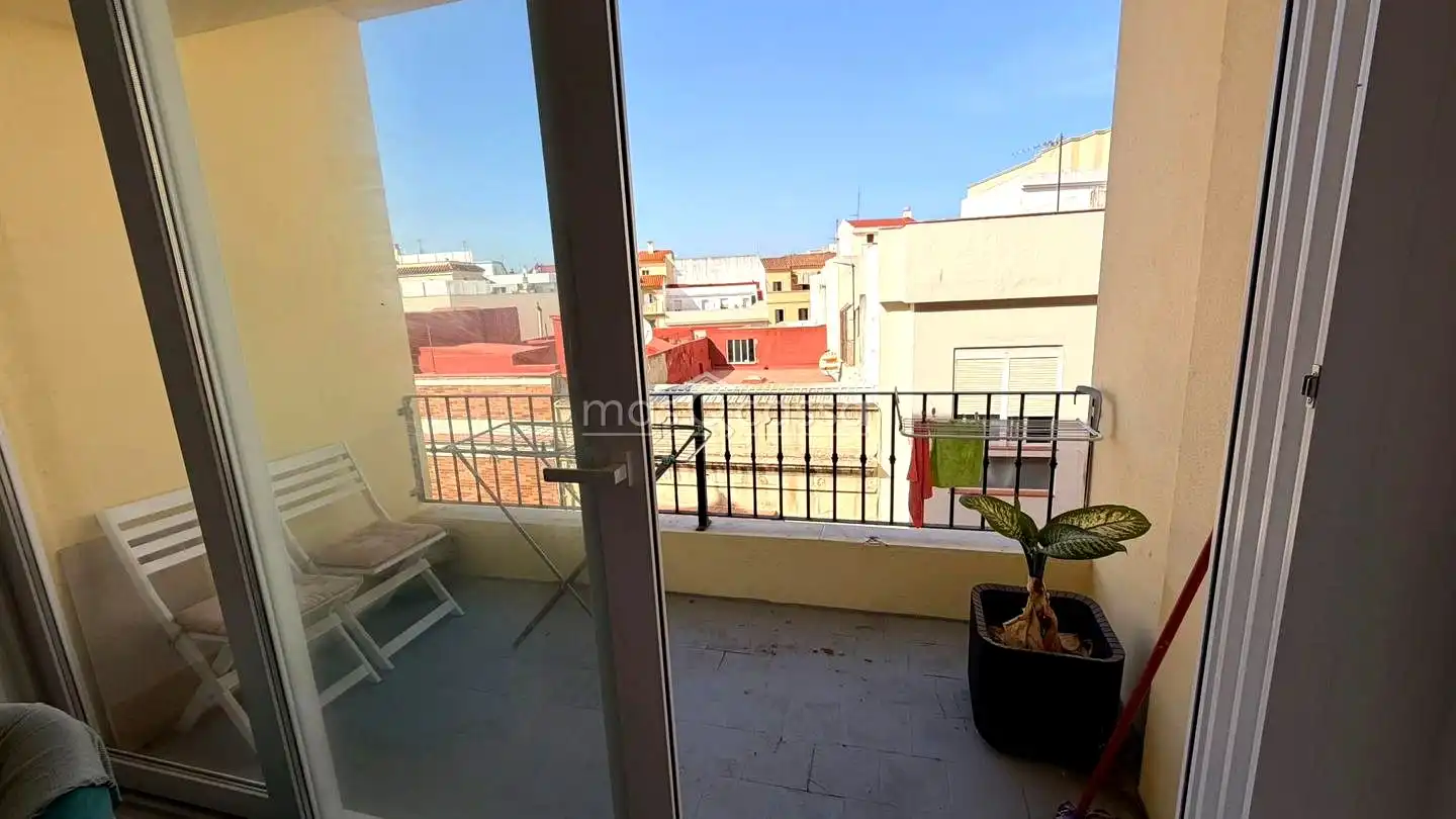 Terrasse von Wohnung zur Miete in La Línea de la Concepción mit Möbliert
