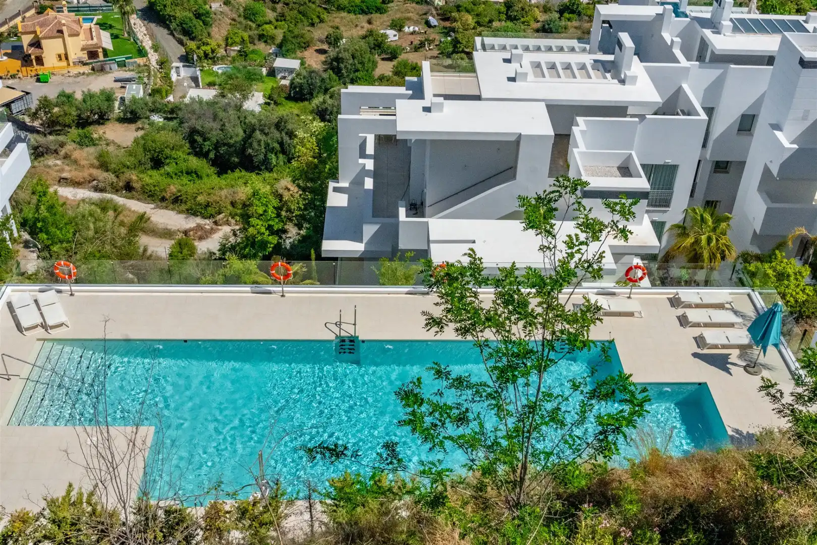 Piscina de Apartamento de alquiler en Ojén con Aire acondicionado, Calefacción y Terraza