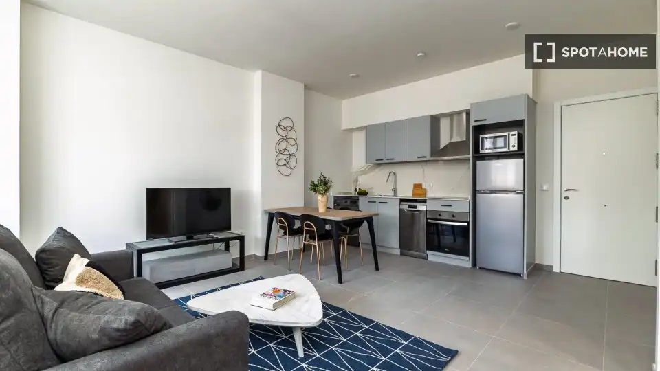 Flat with terrace to rent in L'Olivereta