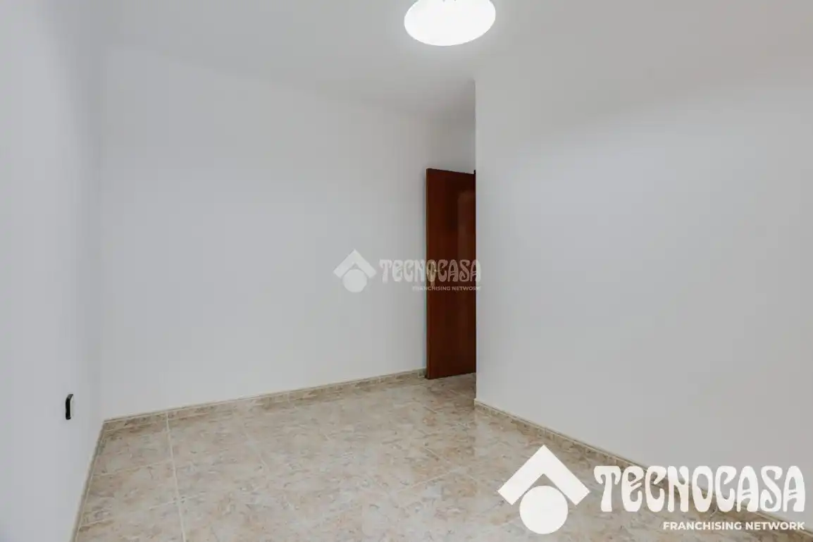 Habitación de Piso en venta en Barcelona con Balcón
