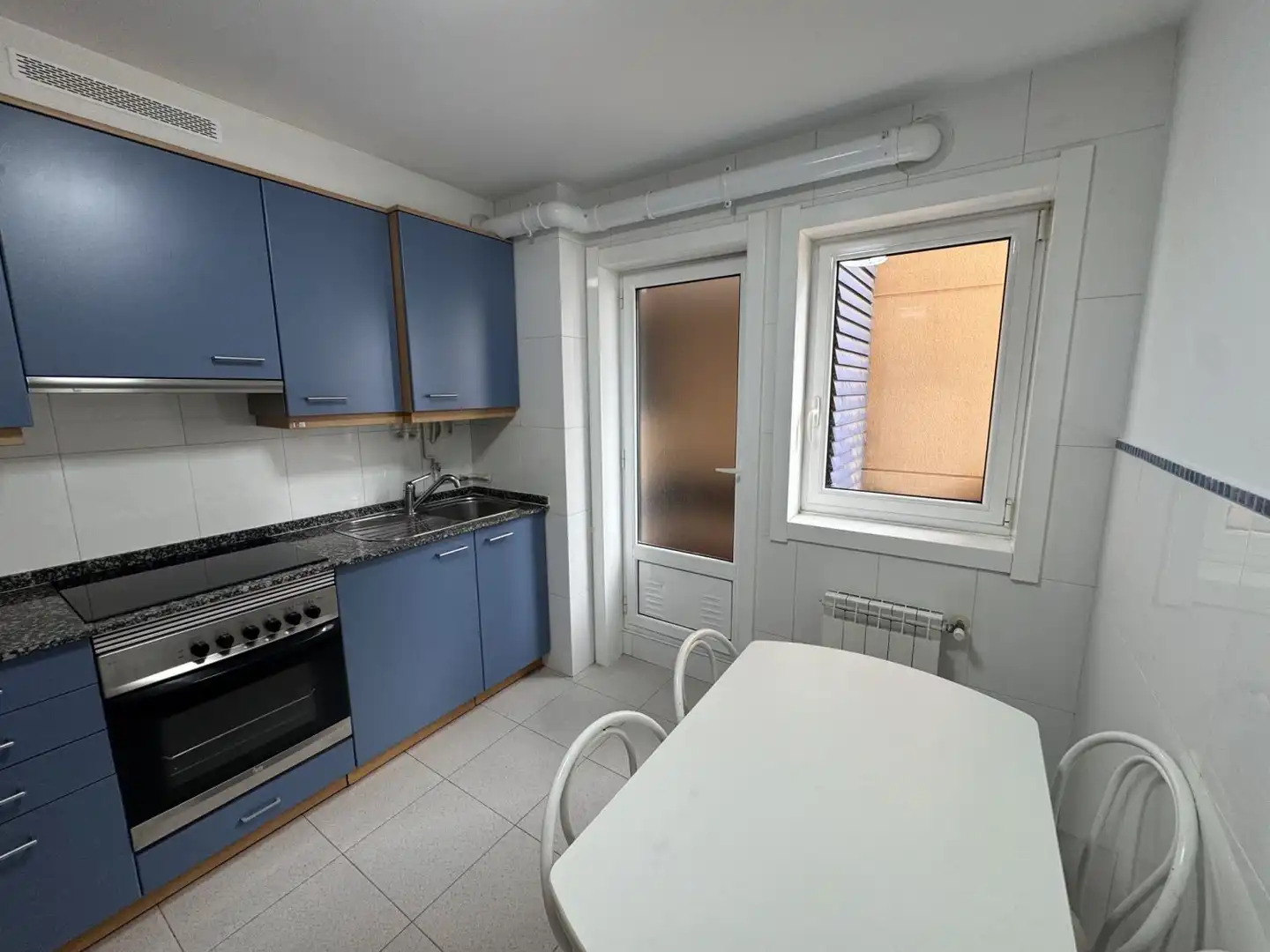 Cocina de Piso de alquiler en Culleredo con Calefacción y Trastero