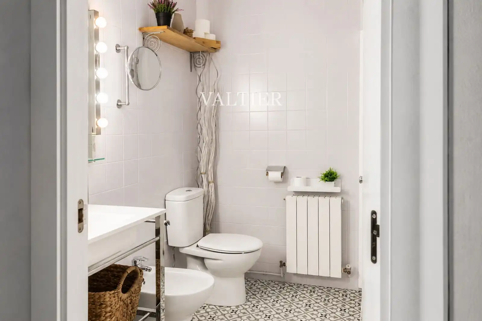 Baño de Piso de alquiler en Madrid con Aire acondicionado, Terraza y Amueblado