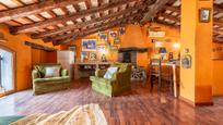 Sala d'estar de Finca rústica en venda en Almoster amb Calefacció, Terrassa i Traster