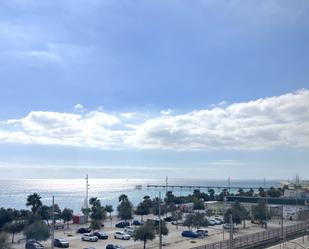 Vista exterior de Edifici en venda en Badalona