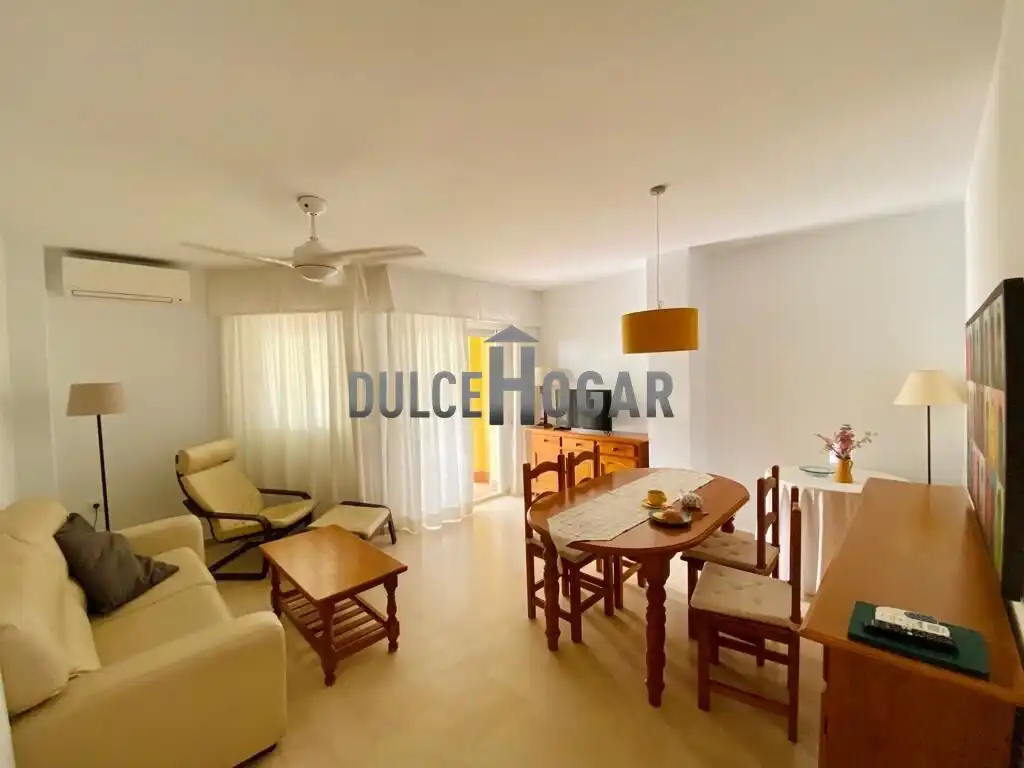 Wohnung zur Miete in Avenida MANUEL ALTOLAGUIRRE, La Cala del Moral