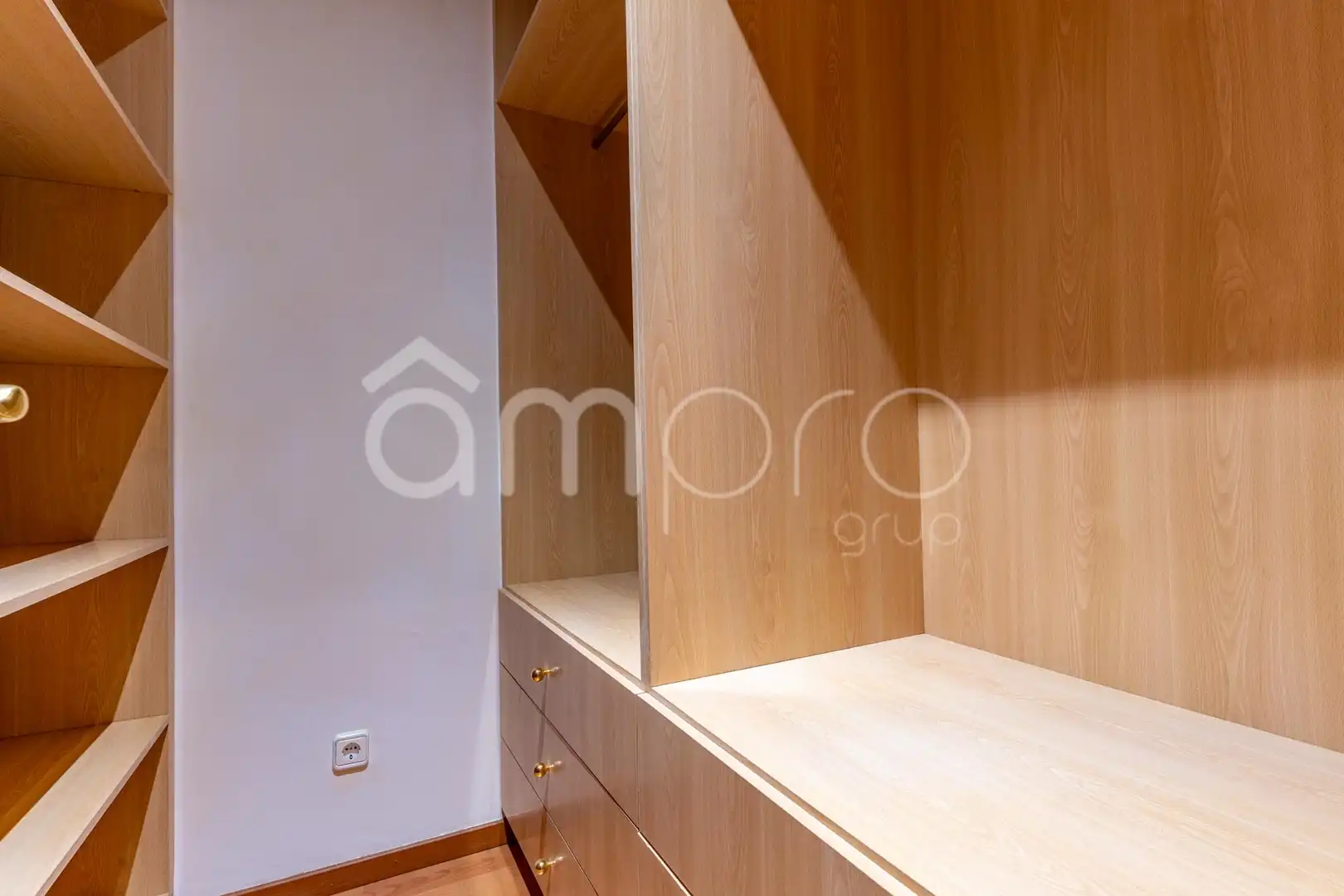 Casa con terrazza in affitto a CARRER DE LA GINESTA, imagen 26