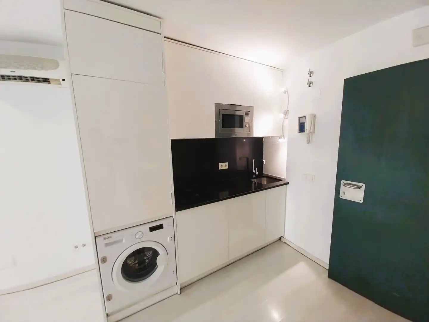 Kitchen of Lofts for rent in Madrid  with Air Conditioner and Heating