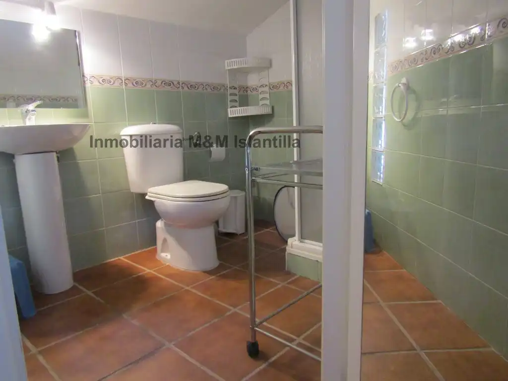 Baño de Casa adosada en venta en Islantilla con Terraza, Trastero y Amueblado