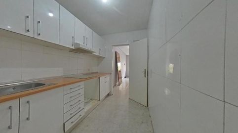 Foto 5 de Piso en venta en Avda Can Cabanyes, Les Torres, Rubí
