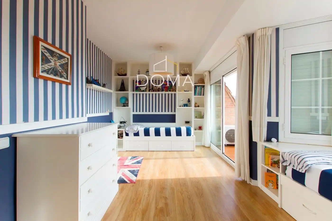Habitación de Casa adosada en venta en Esplugues de Llobregat con Aire acondicionado, Calefacción y Terraza