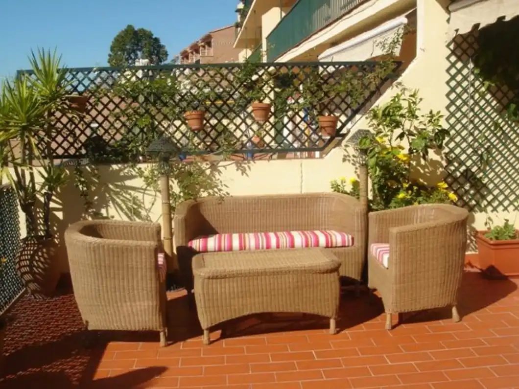 Terrasse von Maisonette zur Miete in  Granada Capital mit Klimaanlage, Terrasse und Balkon