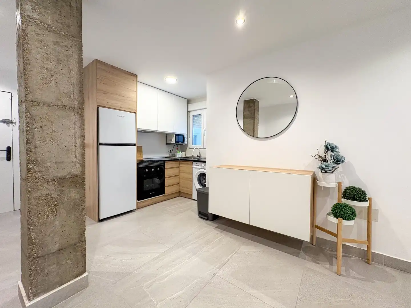 Küche von Wohnung zum Verkauf in Torrevieja mit Klimaanlage, Heizung und Terrasse