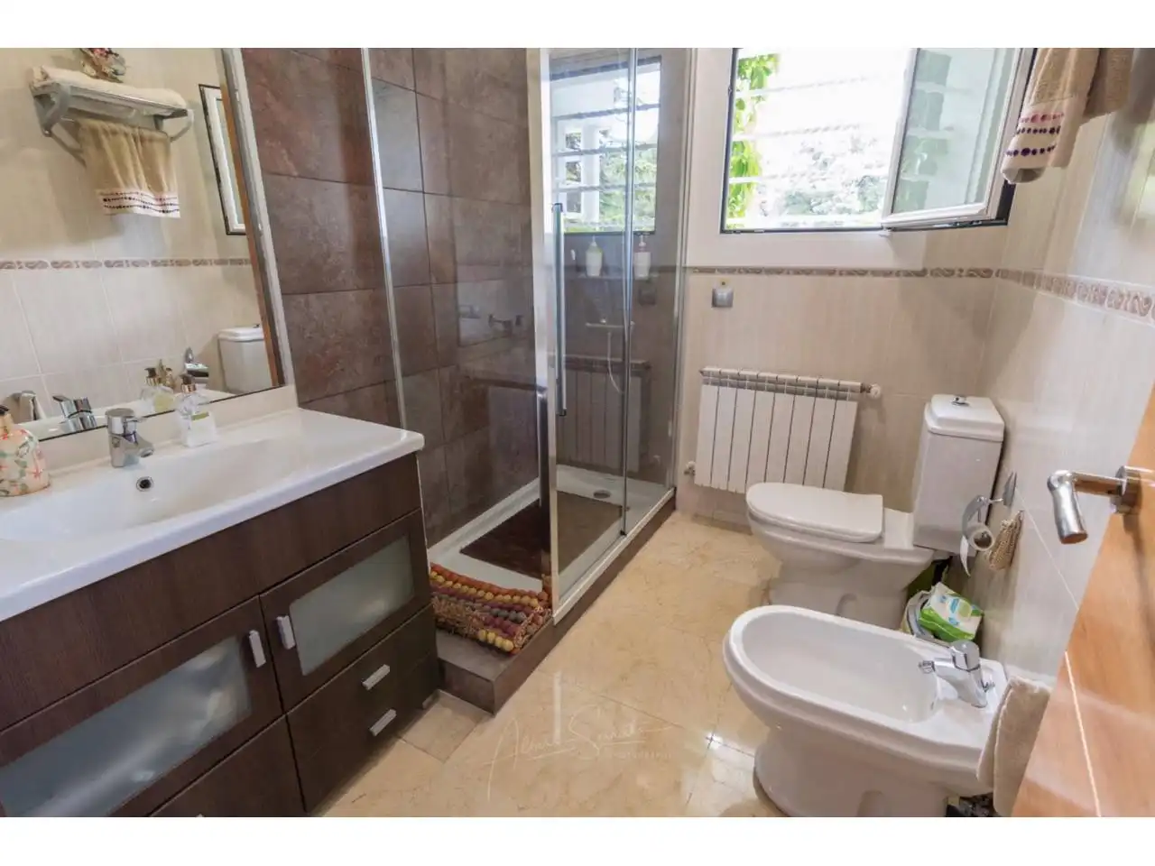 Bathroom of Houses for sale in Caldes de Montbui