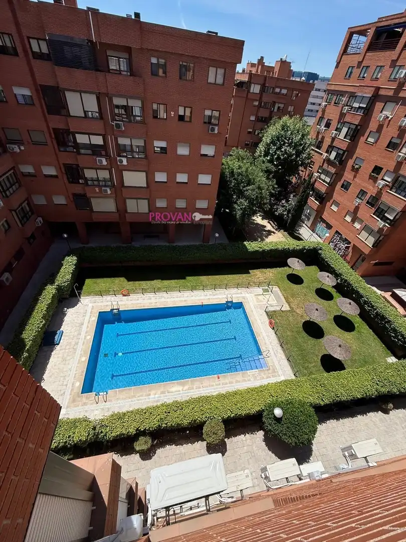 Piscina de Àtic en venda en Torrejón de Ardoz amb Aire condicionat, Calefacció i Terrassa