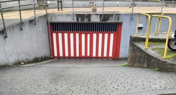 Exterior view of Garage for sale in Basauri 