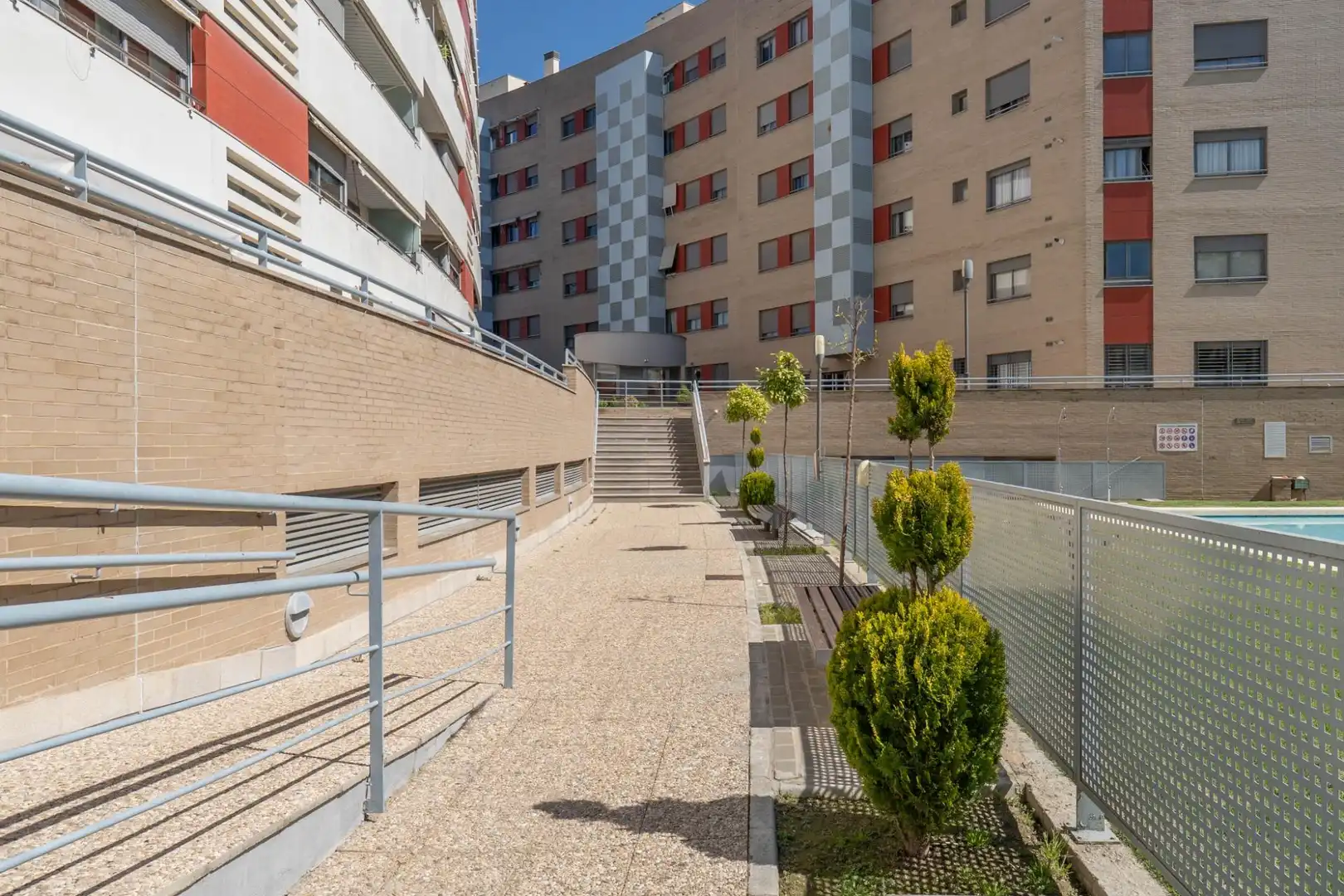 Exterior view of Flat for sale in Granada  with Air Conditioner, Heating and Private garden