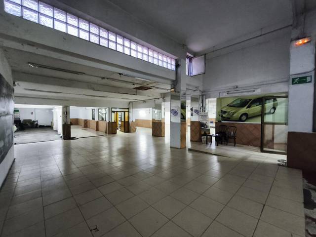 Local comercial en Venta en Opañel