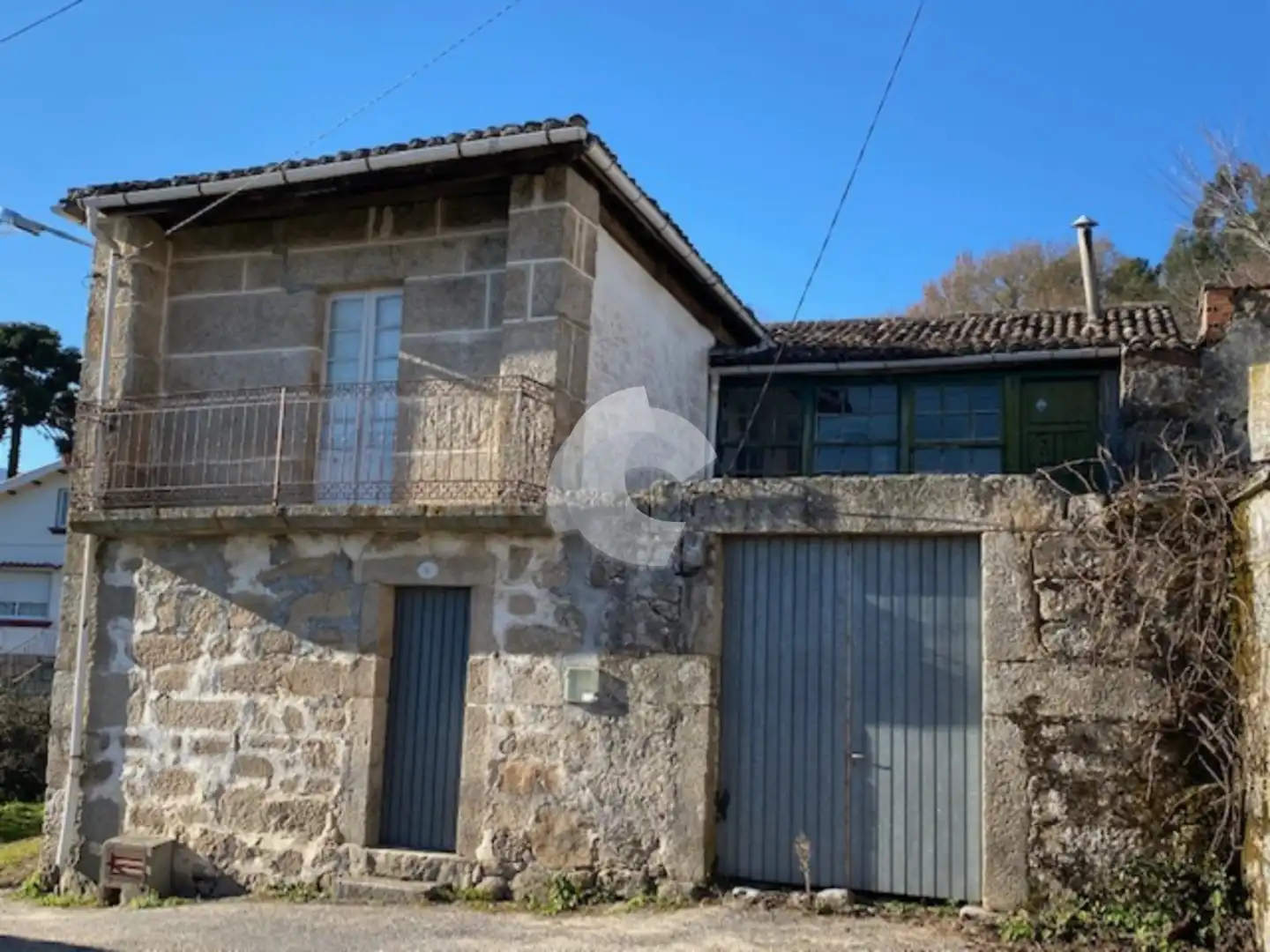 Casa amb jardí en venda a Entrimo