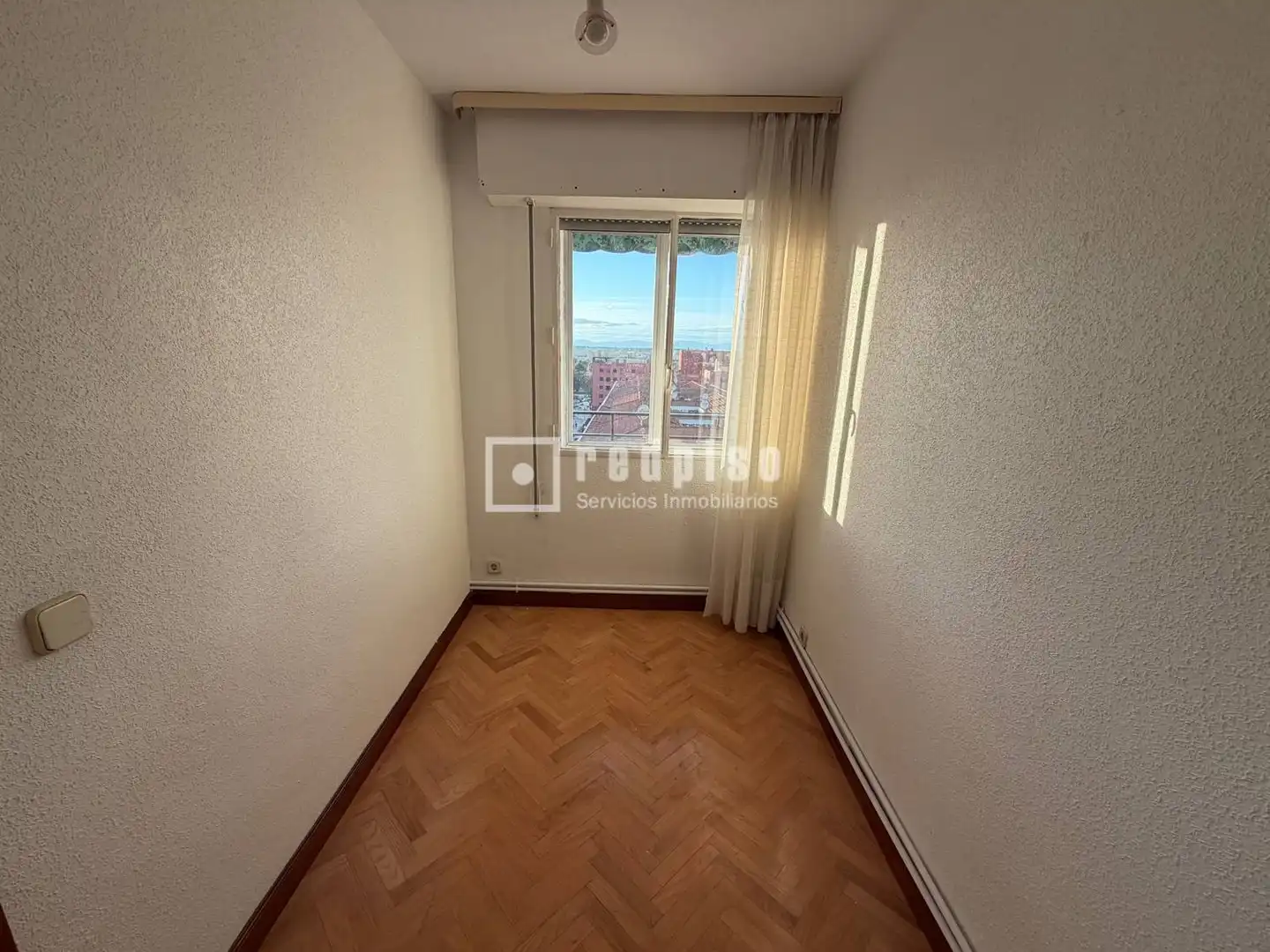 Habitación de Piso en venta en Madrid con Calefacción, Jardín privado y Parquet