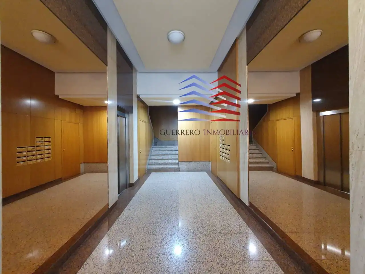 Apartamento de alquiler en Ourense Capital  con Calefacción, Parquet y Amueblado