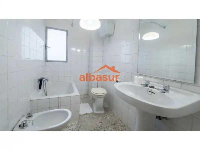 Baño de Piso en venta en Córdoba con Aire acondicionado, Calefacción y Terraza