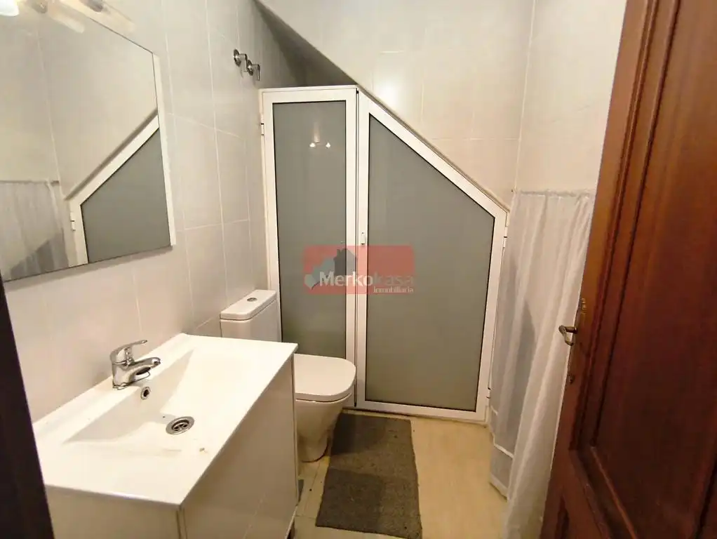 Baño de Finca rústica en venta en Lugo con Terraza y Amueblado