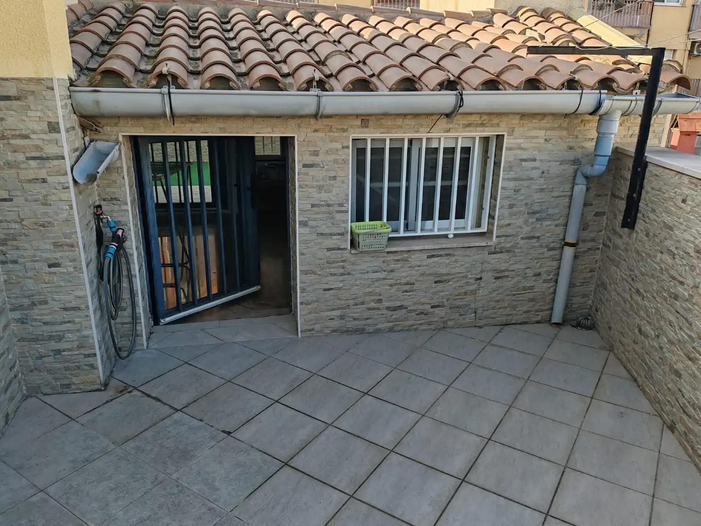 Vista exterior de Dúplex en venta en Mataró con Calefacción y Terraza