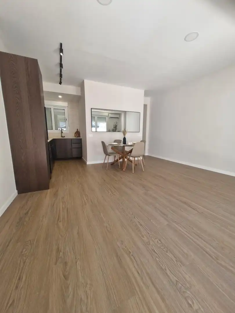 Menjador de Apartament en venda en Valencia amb Aire condicionat, Terrassa i Traster