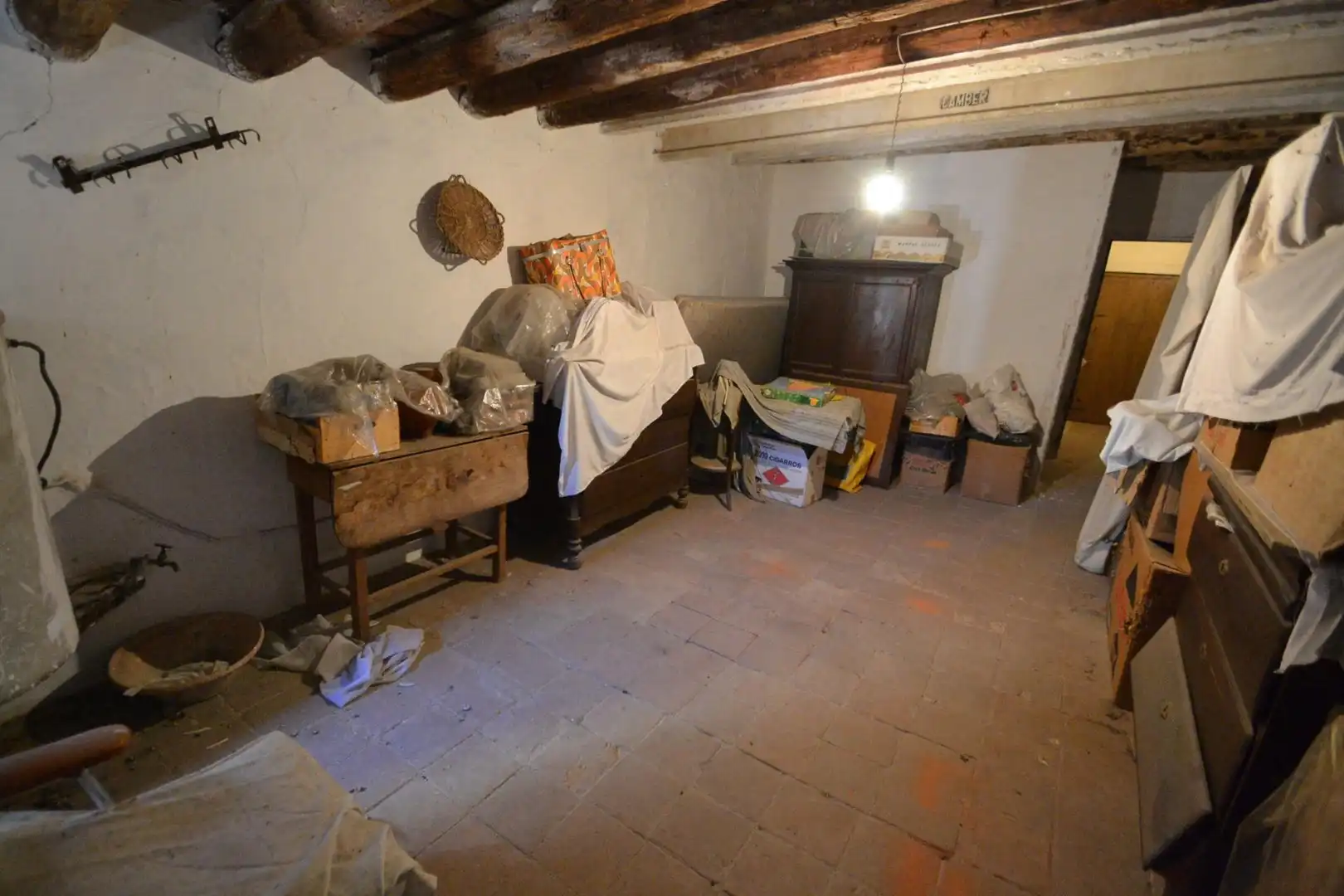 Einfamilien-Reihenhaus zum Verkauf in Ulldecona mit Terrasse, Abstellraum und Balkon
