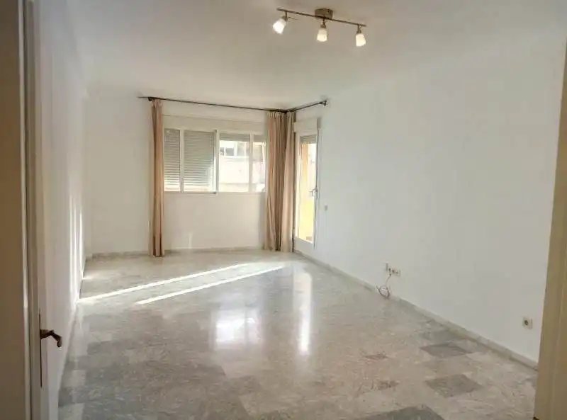 Living room of Flat for sale in Tomares  with Air Conditioner, Terrace and Community pool