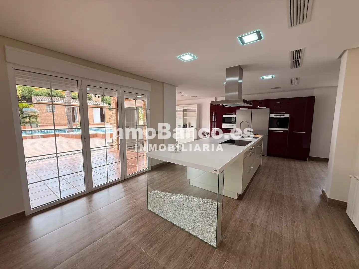 Villa mit Pool zum Verkauf in Avenida del Rio Turia 587, imagen 8
