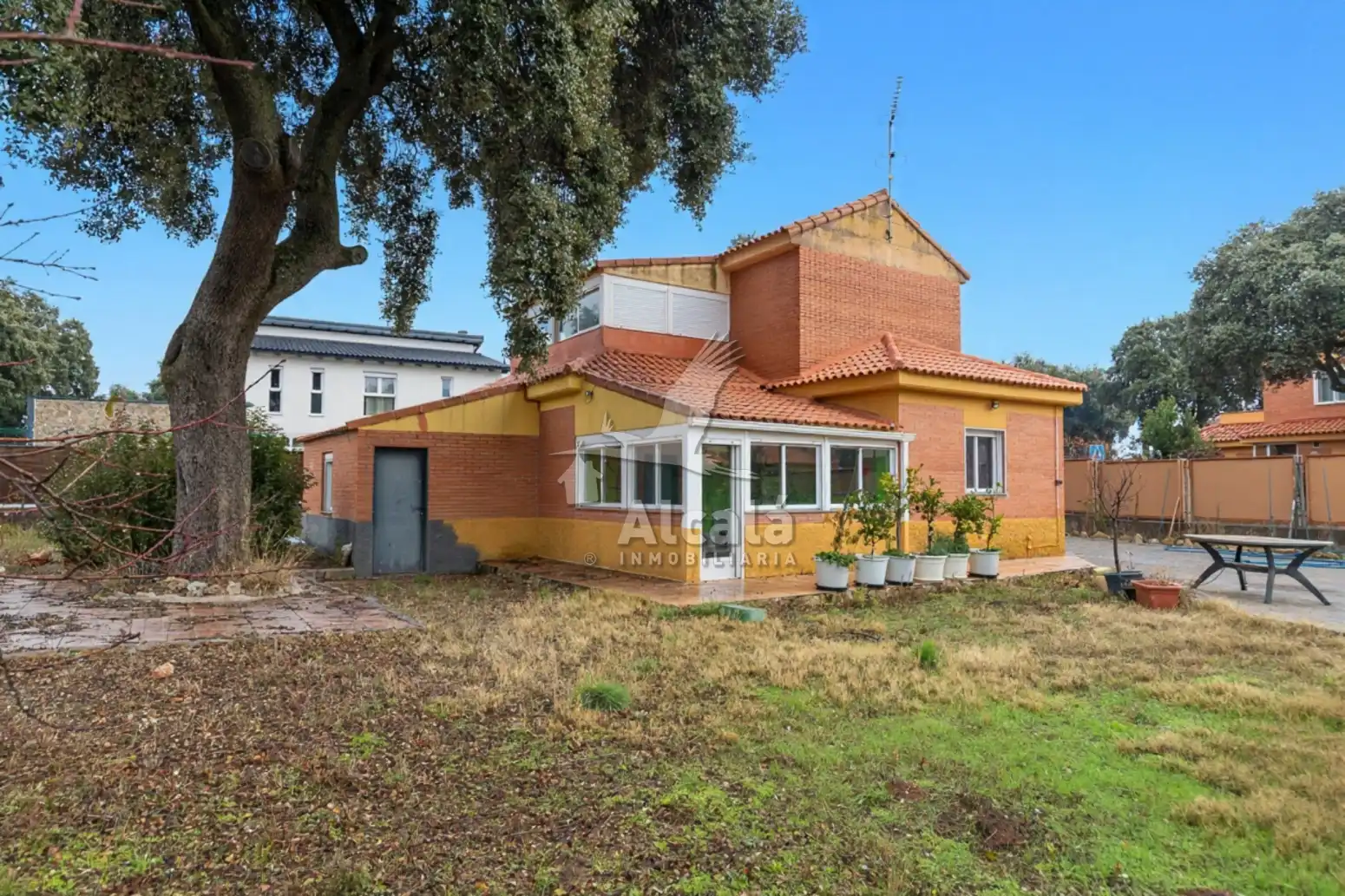 House for sale in Chiloeches