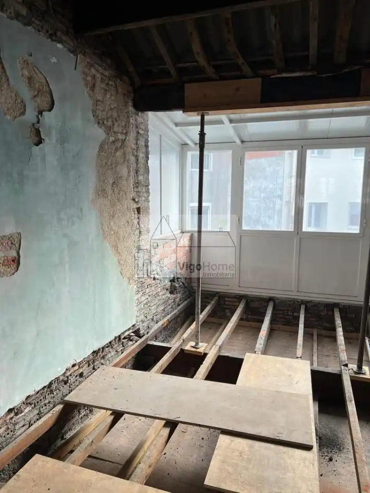 Attic for sale in Vigo   with Heating