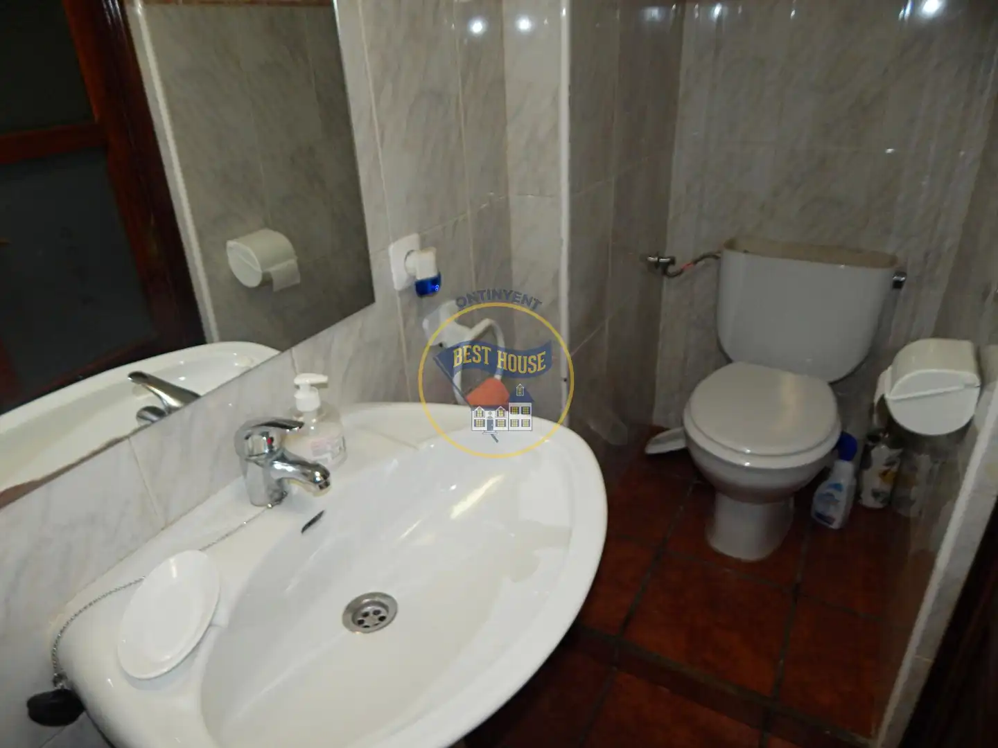 Casa amb terrassa en venda a Sant Josep - Zona Hospital, imagen 23