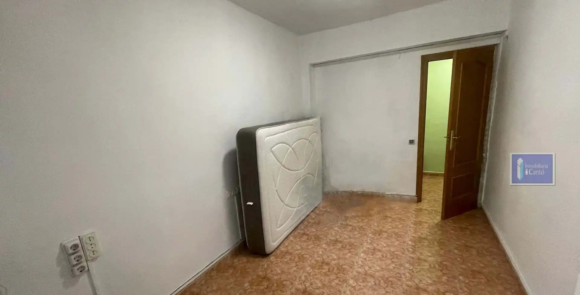 Habitación de Piso en venta en Alcoy / Alcoi con Balcón