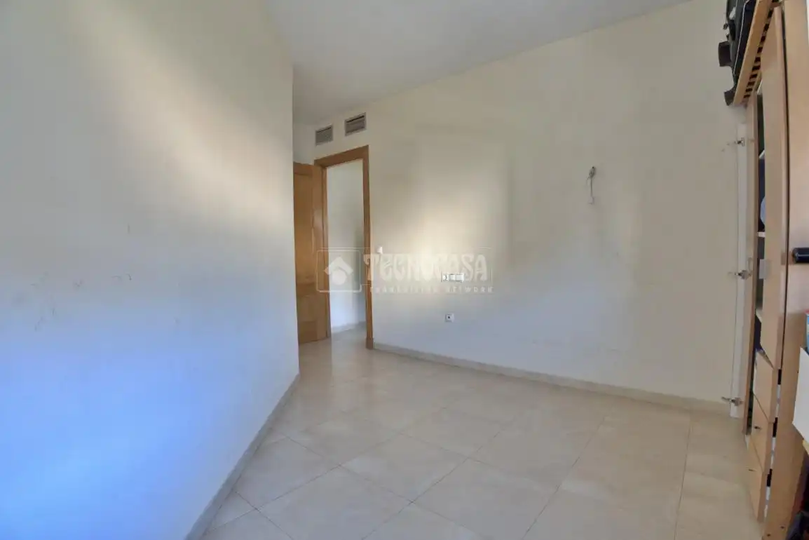 Habitación de Piso en venta en El Ejido con Aire acondicionado y Balcón