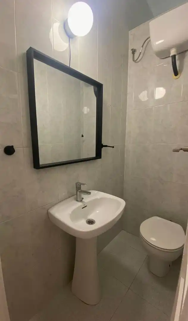 Bathroom of Flat for rent in Valencia